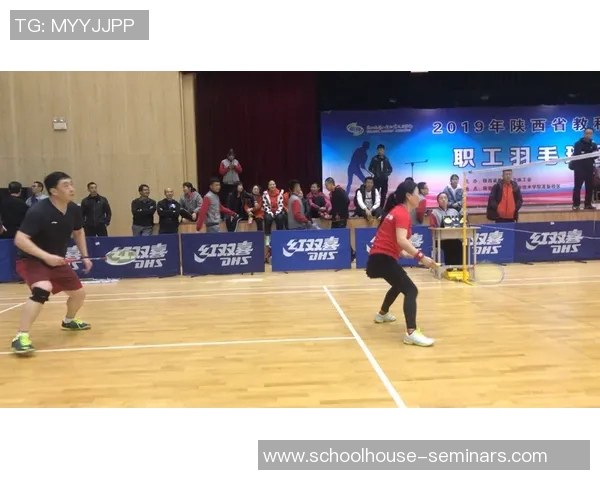 南京羽毛球队在全国团队协作排行榜中荣获第六名展现出卓越实力与团队精神 南京羽毛球队在全国团队协作排行榜中荣获第六名展现出卓越实力与团队精神