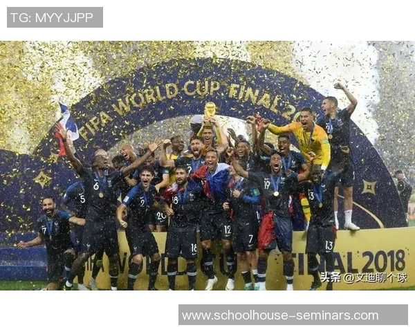 无冕之王的荣耀与遗憾足球明星背后的奋斗与坚持