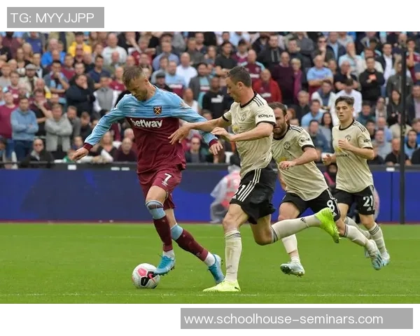 桐乡市足球明星阵容正式揭晓引发球迷热烈关注与期待