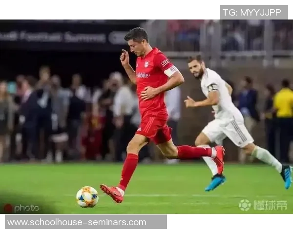 足球纪实：记录广州足球队的奋斗经历